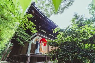 ロケーション撮影では、ロケ地の雰囲気が感じられるお写真や、おふたりらしい笑顔を撮影していきます。