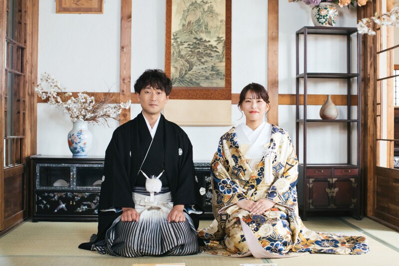 【韓国フォトスタジオ】和装1着・洋装1着|嬉しい韓国美肌レタッチ付き|土日もOK!土日UP料金なし