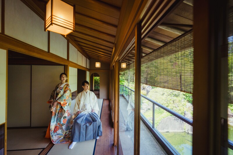 【チャペル&庭園】和装1着・洋装1着|緑のガーデン付きダイヤモンドチャペル&目白庭園|衣裳事前試着付き・選び放題 |平日限定