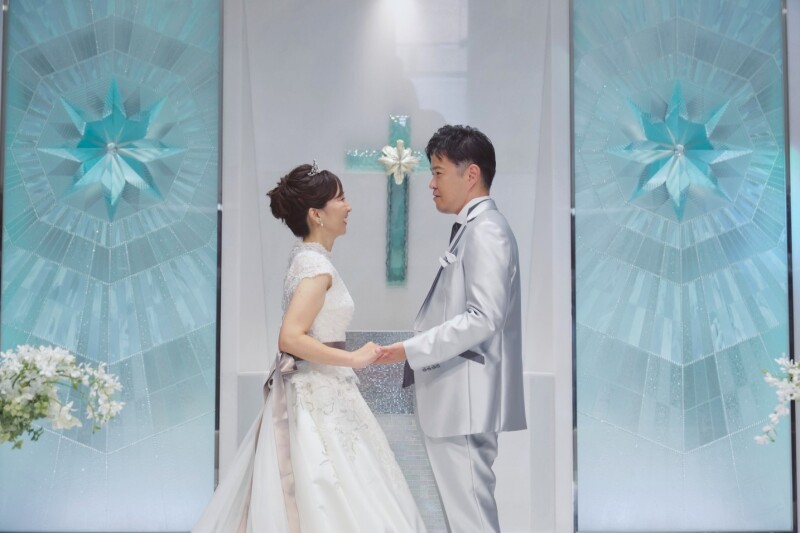 【チャペルフォト】洋装1着・100カット|緑のガーデン付きダイヤモンドチャペル|衣裳事前試着付き・選び放題 |平日限定