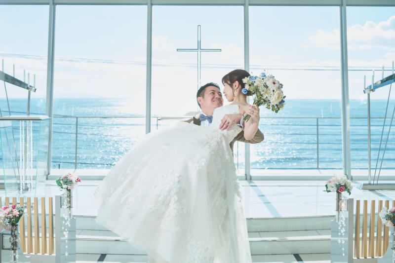 【チャペルフォト】洋装1着・30カット|海が広がるチャペル|衣裳当日セレクト1日で完結!・選び放題 |平日限定