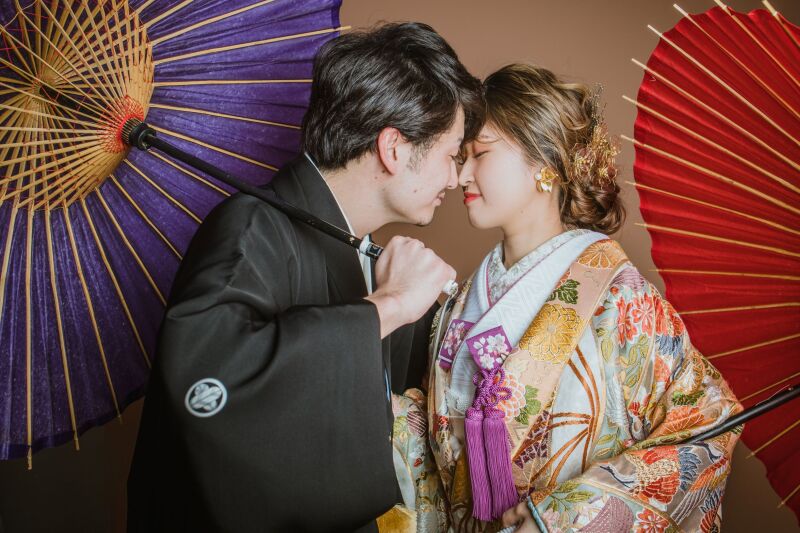 【本店スタジオ】和装1着・洋装1着|事前試着付き・選び放題・アクセサリーやインナー無料レンタル付!|平日限定