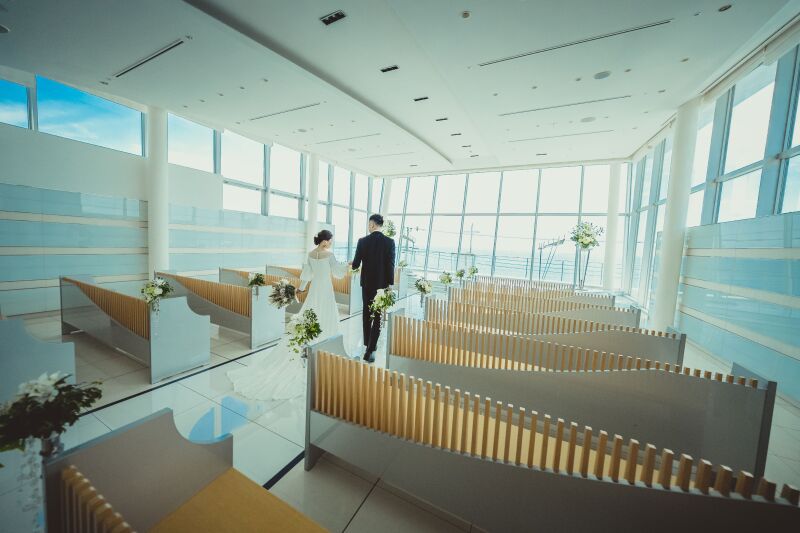 【チャペル&寺院】和装1着・洋装1着|鎌倉海が見えるチャペル&鎌倉近隣寺院|衣裳事前試着付き・選び放題 |平日限定