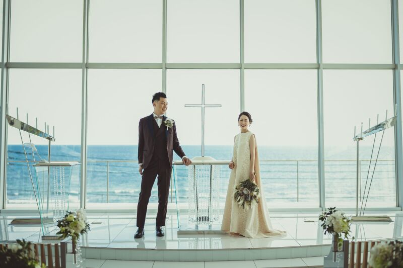 【チャペル&寺院】和装1着・洋装1着|鎌倉海が見えるチャペル&鎌倉近隣寺院|衣裳事前試着付き・選び放題 |平日限定