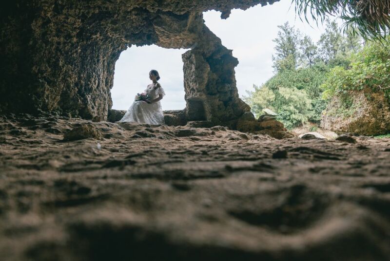 ザネー浜特有の岩の窓ショット。