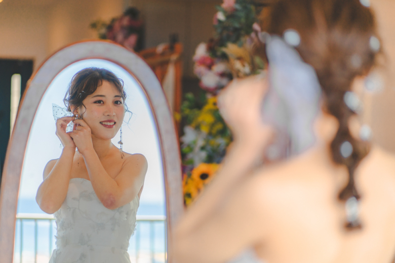 新婦様のヘアメイクからスタート