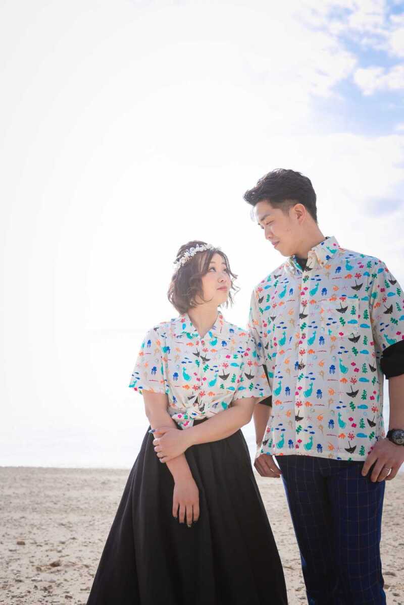 お気に入りのペアシャツを撮影に