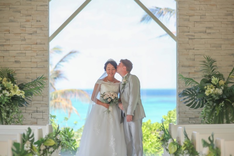 新登場 チャペル付きプラン 本格リゾートウェディングフォト 撮影日 21年3月27日 恩納村 Ryukyu Wedding 西海岸 東海岸サロン 沖縄県でフォトウェディング探すならphotorait