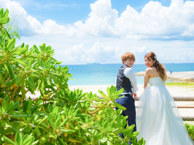 青い海と緑のコントラストが素敵!!