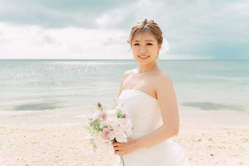 衣装に着替えビーチ撮影！