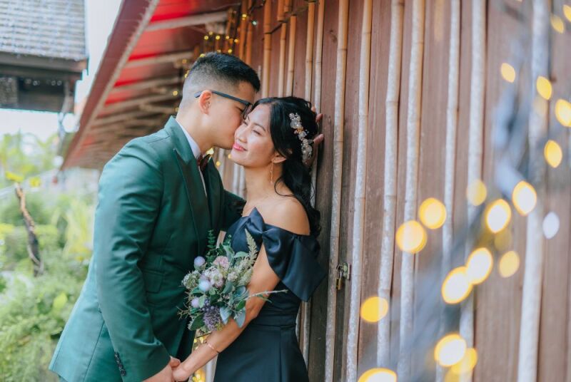 愛する奥様の耳もとでささやいて