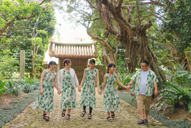 「ビーチ撮影」の代わりに「識名園」撮影を私服で!