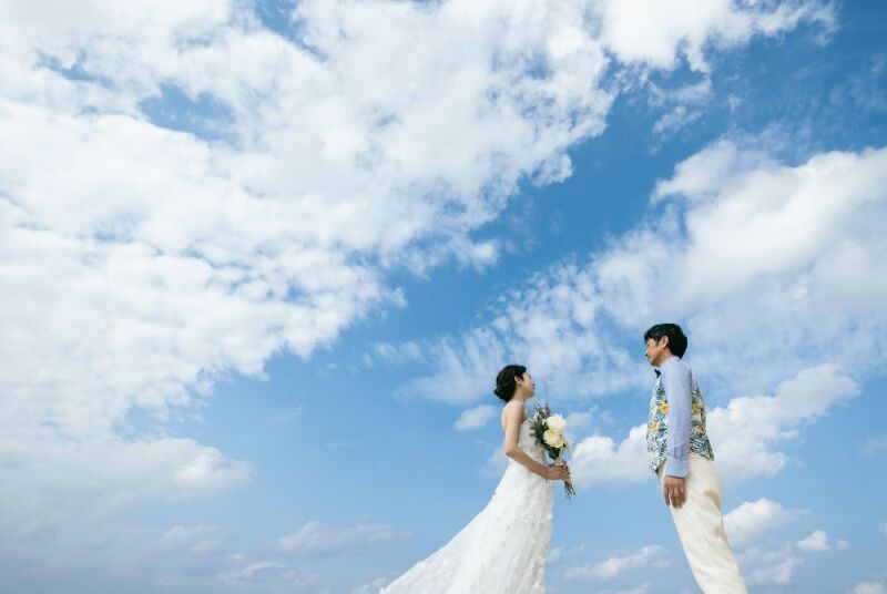 真っ白な雲が広がる空をキャンバスに♬
