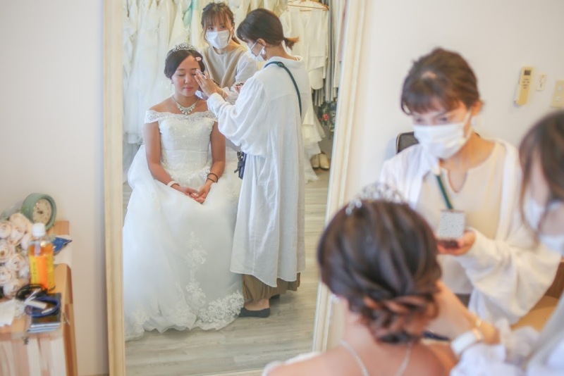 読谷店にて撮影準備