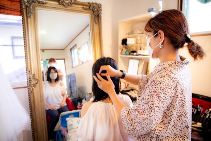 ヘアメイク開始