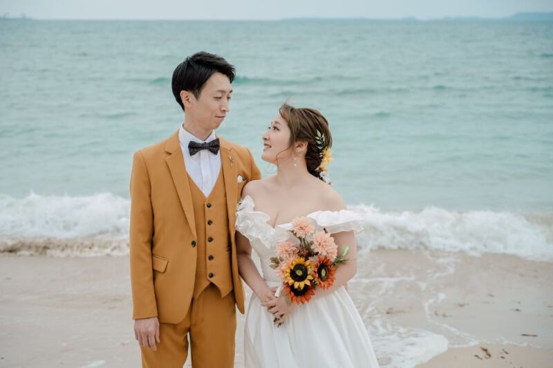 沖縄の海は３月も青々。