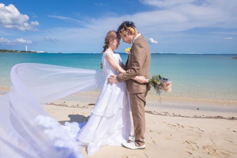 素敵なビーチをバックに