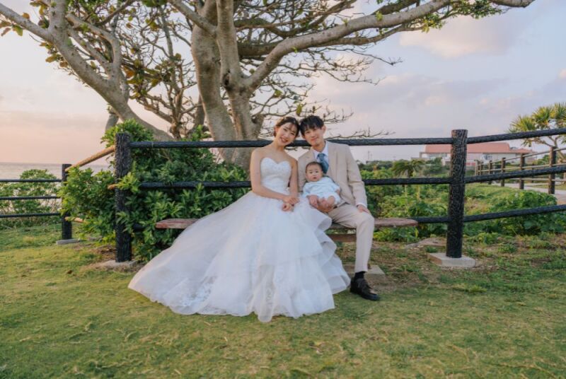ビーチ前のパークでファミリーショット