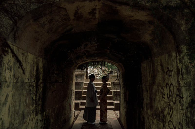 洞窟内を思わせるシャドーショット