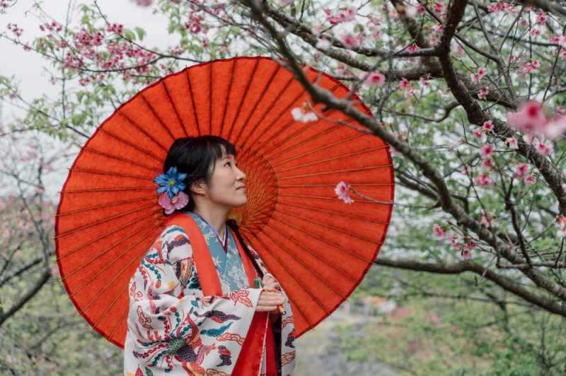 沖縄ならではの琉装でウェディング撮影してみては？