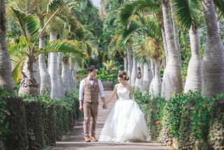 南国の島ならではのロケ地「東南植物楽園」でウェディングフォト撮影を♬