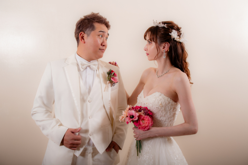 ドレスとタキシードに衣装チェンジ！