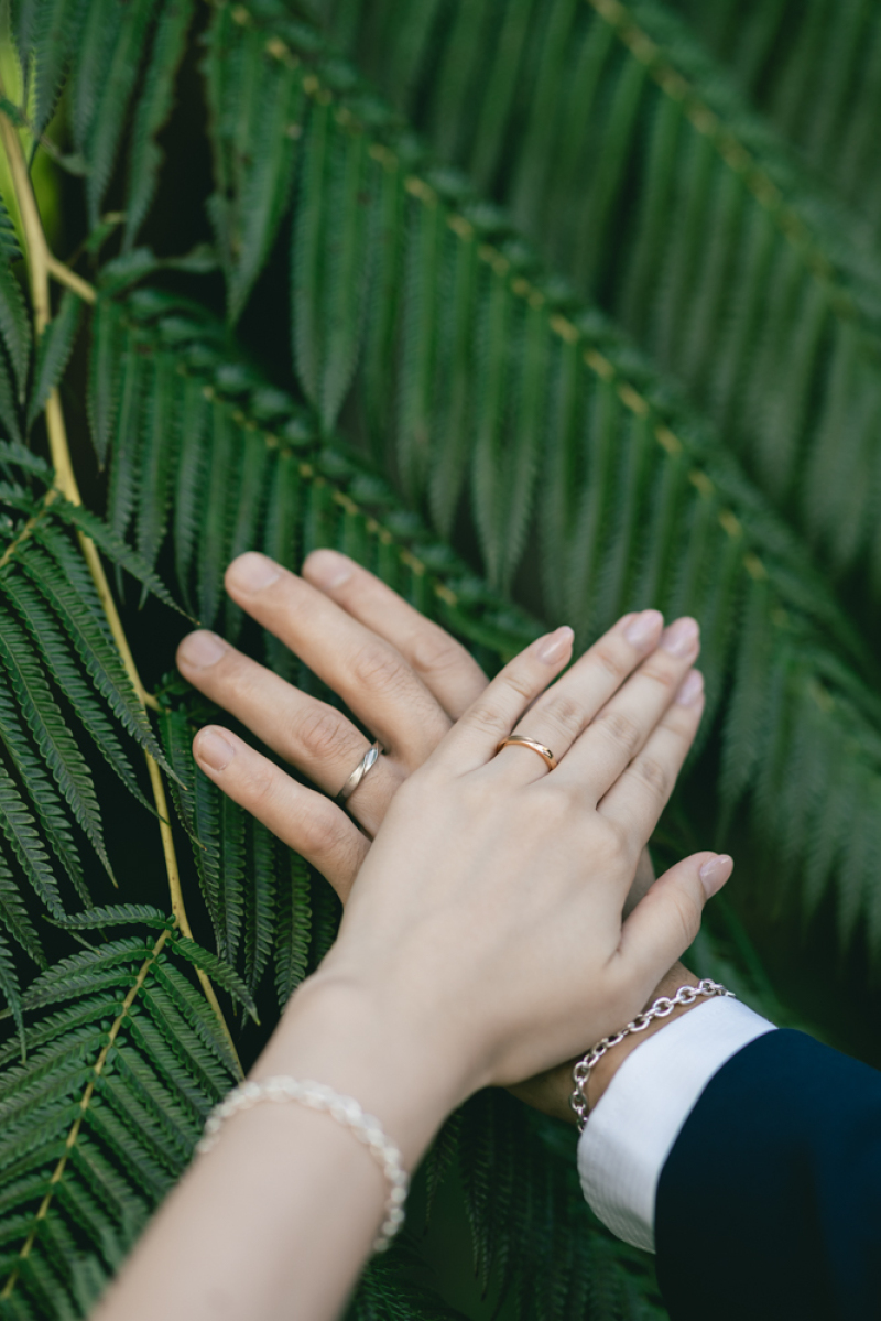 アップ撮影で指輪や表情をしっかり記録