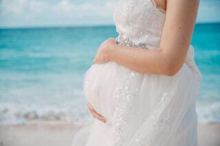 素敵なマタニティフォトウェディングはいかが？