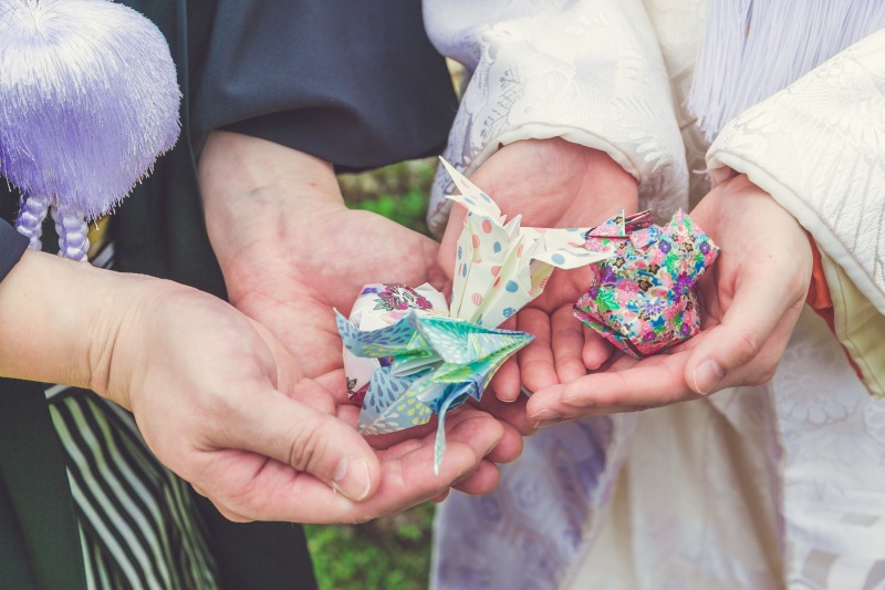 折り紙と一緒に撮影