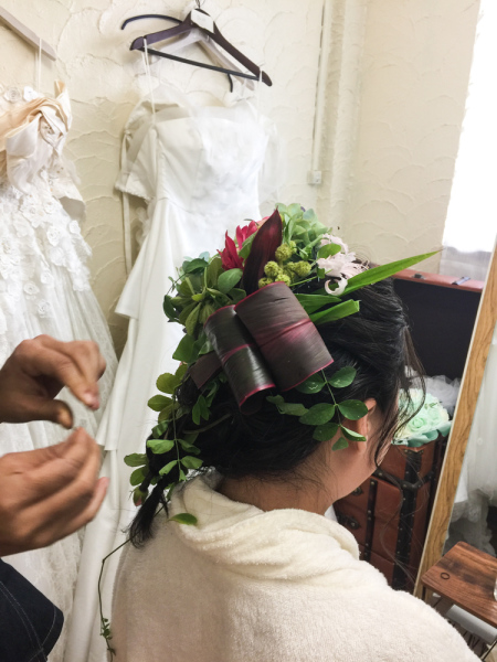 草花ヘアアレンジ開始