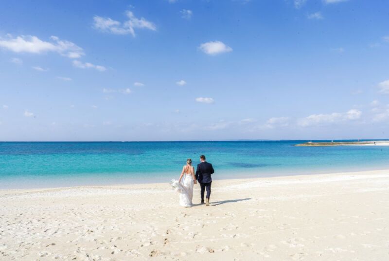 那覇空港から20分!南部のビーチで現地解散もOK