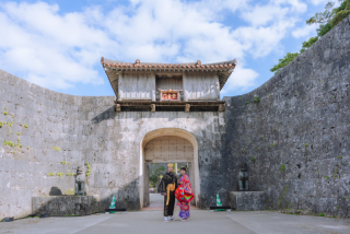 琉球エンターテイメント(琉球ウェディング・studioCASA)