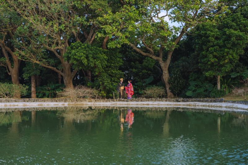 琉球エンターテイメント(琉球ウェディング・studioCASA)_庭園で撮影できる