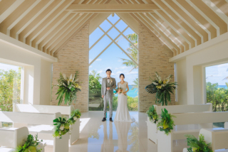 チャペルとビーチで撮影出来る！二人だけの結婚式♪