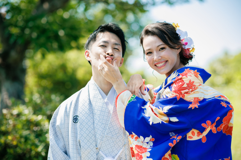 和装でも海で撮影可能！着物でも沖縄らしく