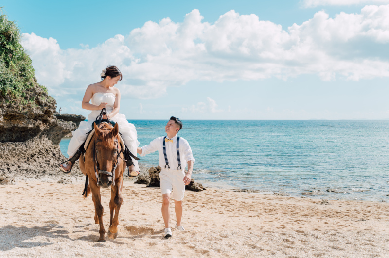 琉球エンターテイメント(琉球ウェディング・studioCASA)_海で撮影できる