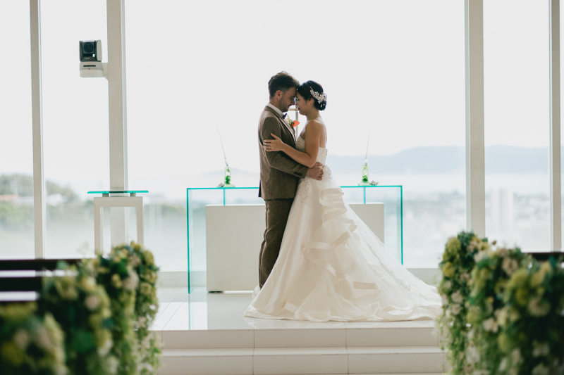 ⭐︎きらきらチャペル+ビーチ200カットプラン【丘の上チャペル&ビーチフォト】衣装+ヘアメイク+アテンドすべて込み!