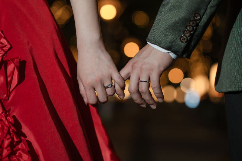 手元のショットもライトアップとともに