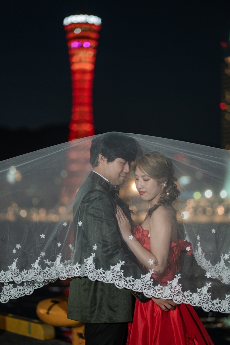 ポートタワーの前でベールショット