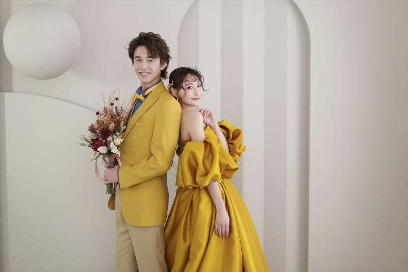 スタジオエミュ_カラードレスが豊富