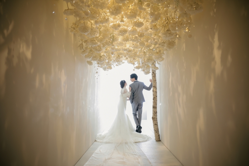 【直近予約可】洋装1着　昼ロケ＆スタジオ撮影プラン（試着回数無制限＆プレミアムレタッチ付）