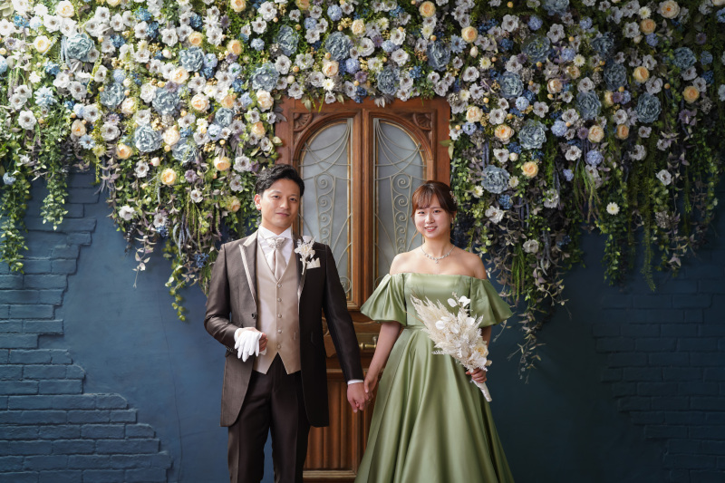 当スタジオでカラードレスのご撮影