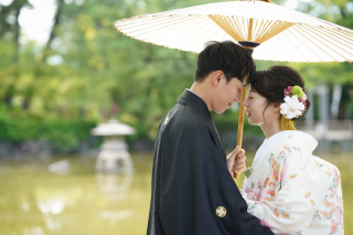 洋装２ちゃくでロケとスタジオ＋和装でロケ絵の中村公園