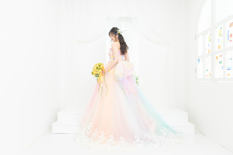 カラードレスが当店で人気です!!