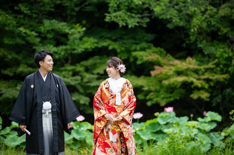 和装2着を白鳥庭園にて
