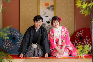 スタジオで和装１ちゃく、洋装２ちゃくの合計３着撮影プラン