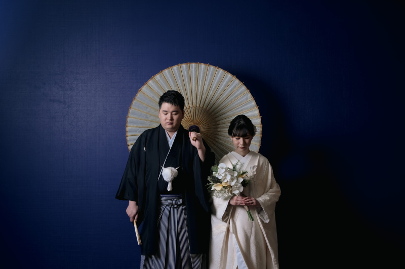 単色の背景でかっこよく