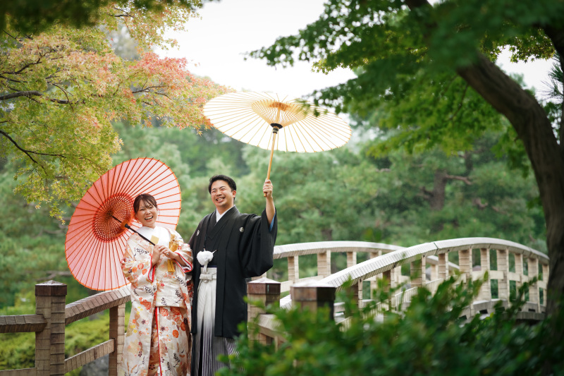 小雨の降る白鳥庭園にて