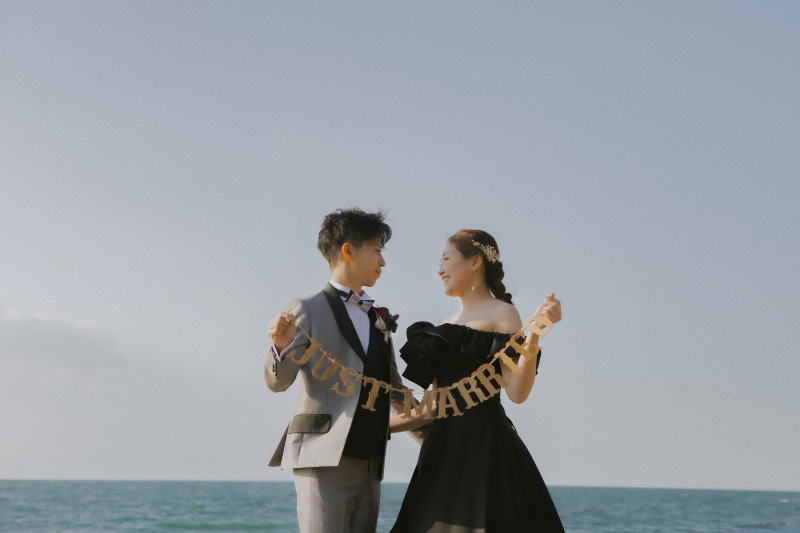 ガーランドを持って