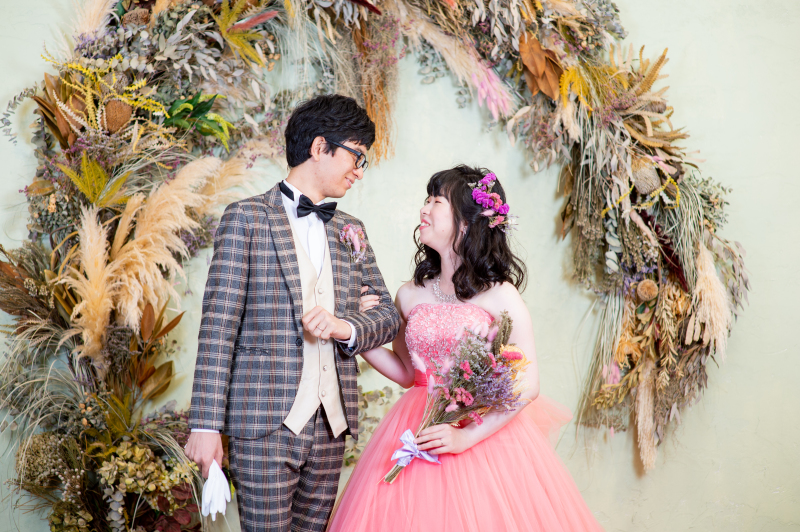 カラードレスで撮影しました